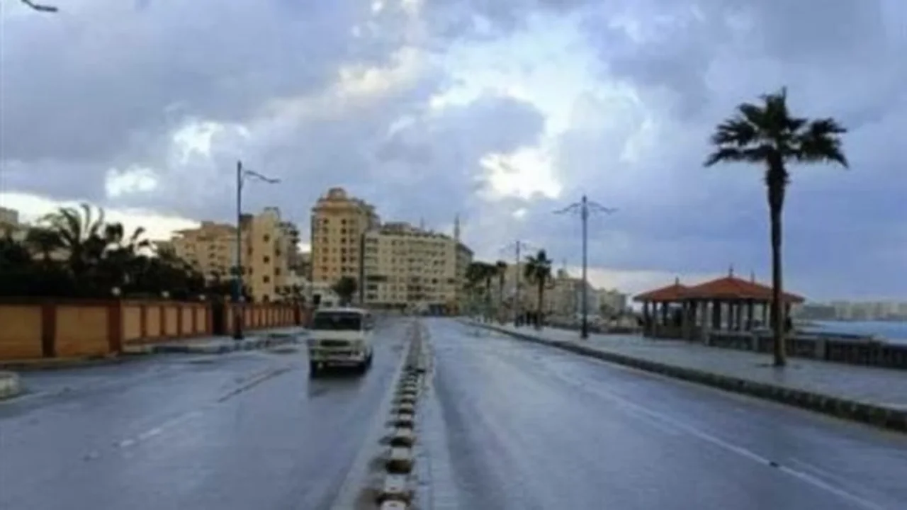 ارتفاع تدريجي في درجات الحرارة وتحذيرات من تقلبات الطقس الربيعية في مصر غدا